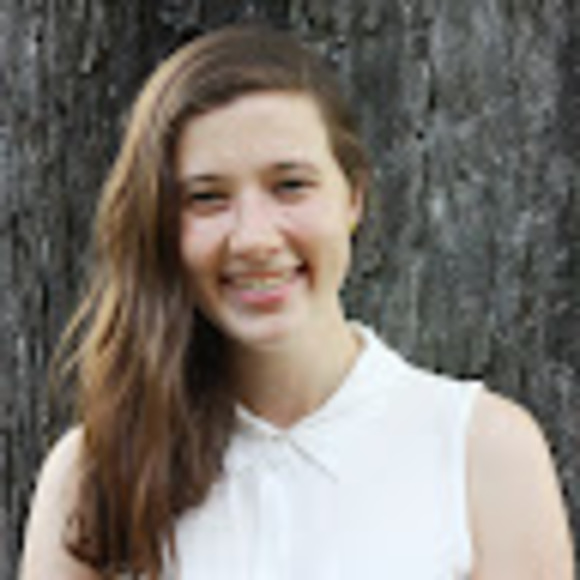 Meet your Posher, Emily - Picture 1 of 1